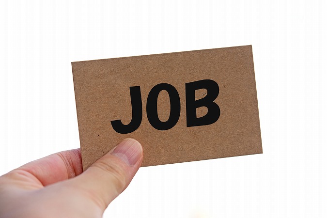 JOBの文字が書かれた紙